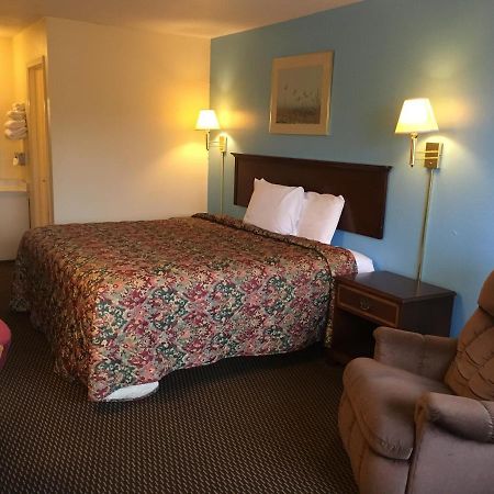 Budget Inn Caravan Motel Harrisonville Kültér fotó